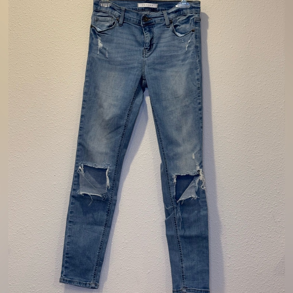Ripped Skinny Jeans